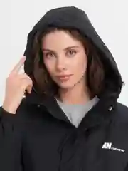 Oversized зимняя женская куртка с капюшоном и надписями