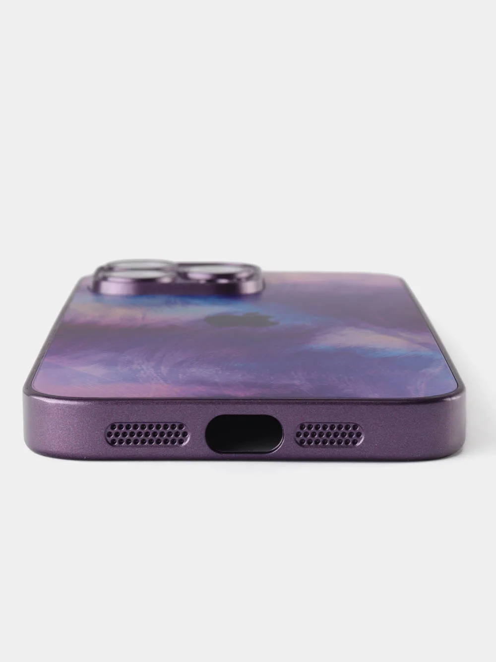 Фиолетовый чехол на айфон 15, 15 pro, 15 pro max c дополнительной защитой камеры