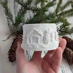 Подсвечник зимний Деревенька из гипса
