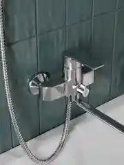 СМЕСИТЕЛЬ ДЛЯ ВАННОЙ С ДЛИННЫМ ИЗЛИВОМ TEYMI LORI, ХРОМ T10222