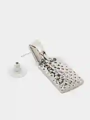 Серебряный серьги прямоугольные, с эффектом мятого металла