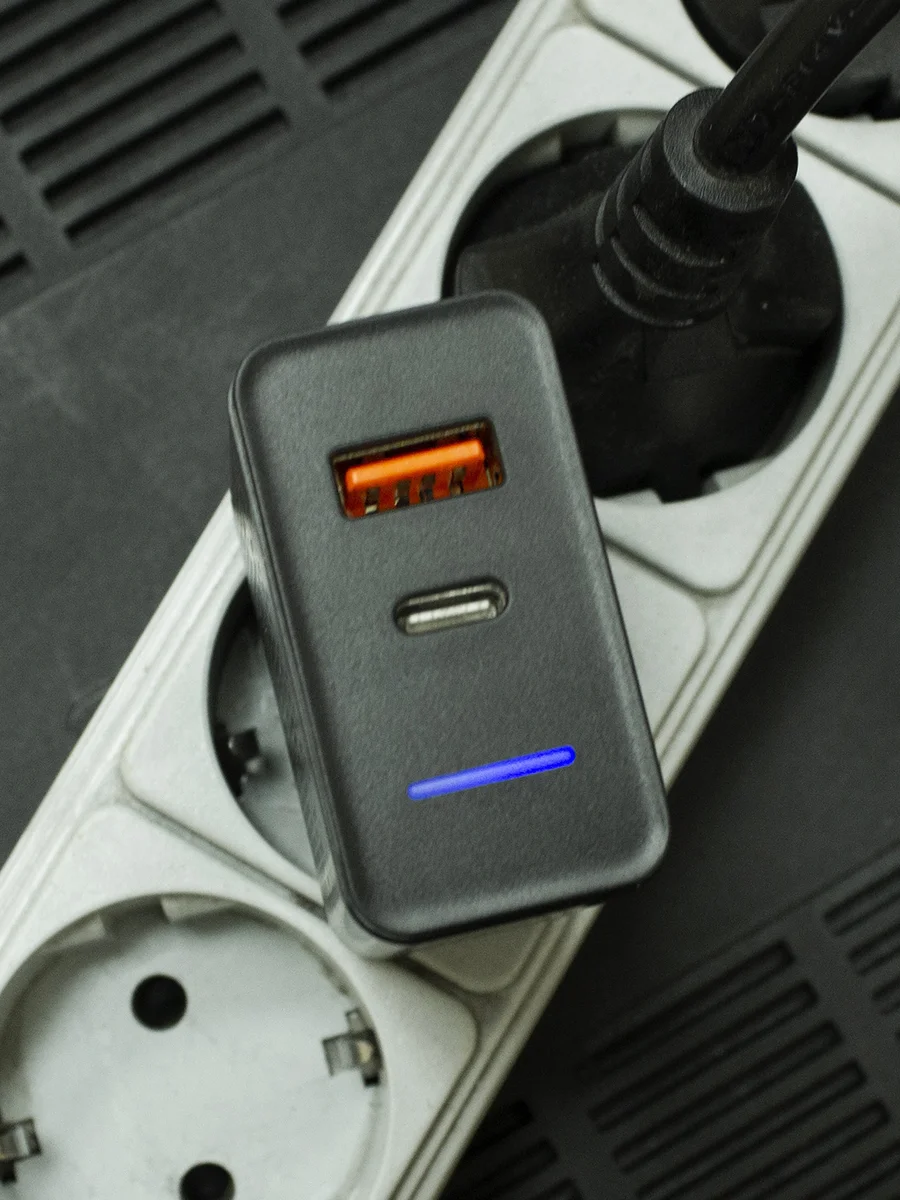 Сетевое зарядное устройство Krutoff CH-08 USB-C+USB-A, PD3.0, QC3.0, 18W