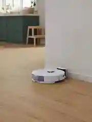 Белый робот-пылесос Roborock Q8 Max RU (Русская версия)
