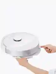 Белый робот-пылесос Roborock Q8 Max RU (Русская версия)