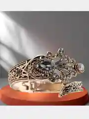 Женский стильный браслет-манжета