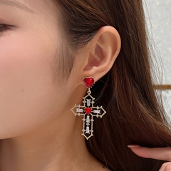 Серьги женские, Серьги кресты, готические серьги, серьги с сердцем, объемные сережки