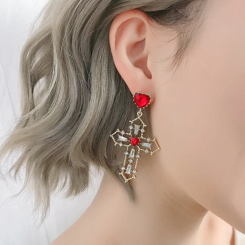 Серьги женские, Серьги кресты, готические серьги, серьги с сердцем, объемные сережки