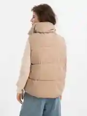 Бежевый женский жилет утеплённый oversize