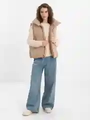Бежевый женский жилет утеплённый oversize