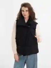 Черный женский жилет утеплённый oversize