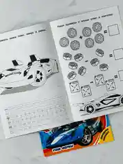 Раскраска для мальчиков Обучающий альбом Хот Вилс Hot Wheels Учим цифры формы игра задания