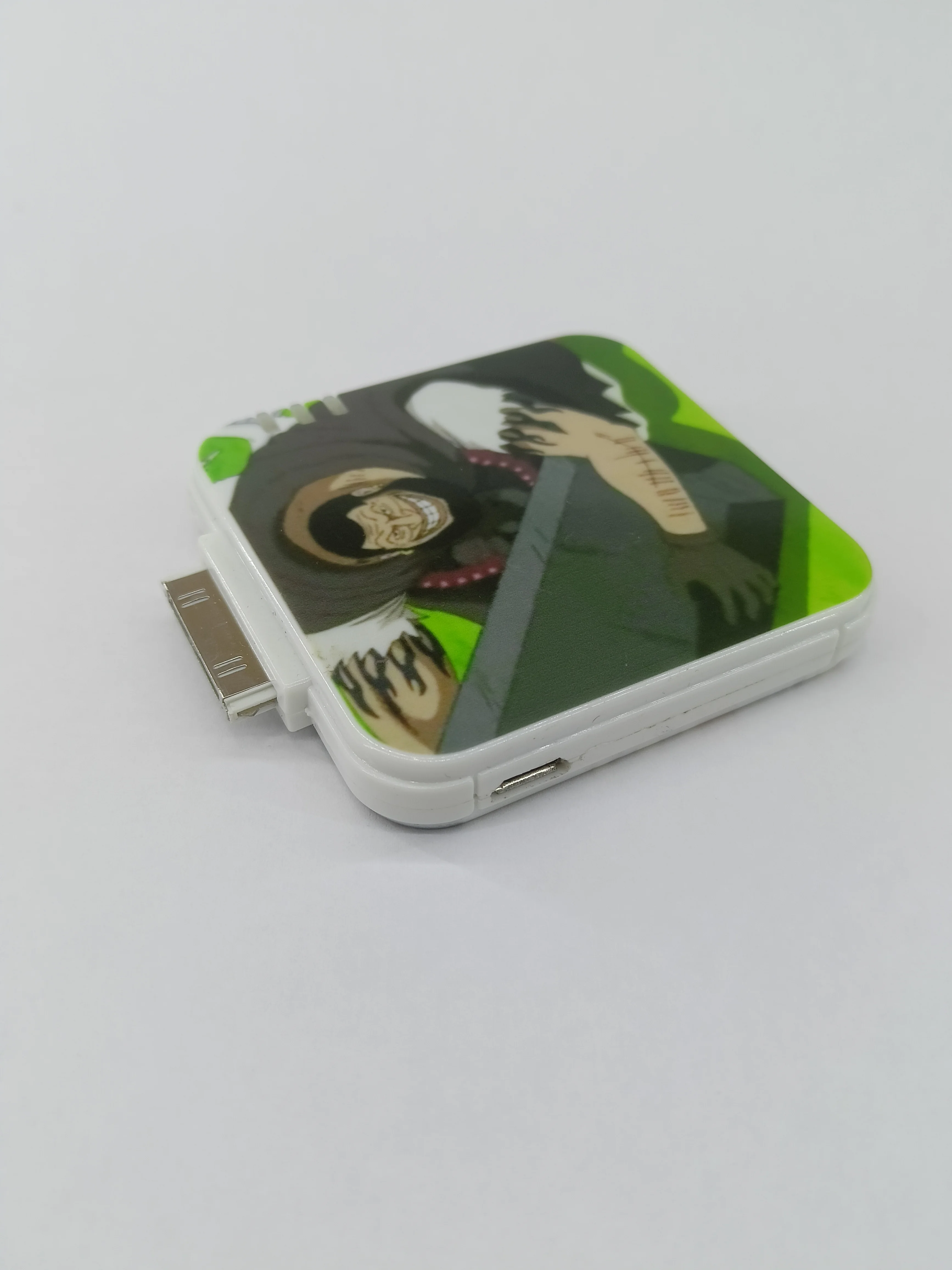 Внешний аккумулятор Power Bank для iPod и iPhone4