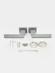 Серебряный ручка дверная цинковом основании ABRISS R21.190 MCP/BL (Матовый хром/черная вставка)