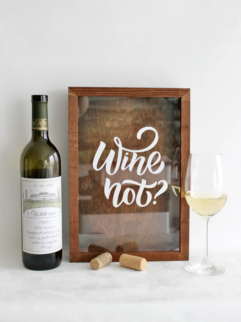 Копилка для винных пробок "Wine not", наклейка на стекле