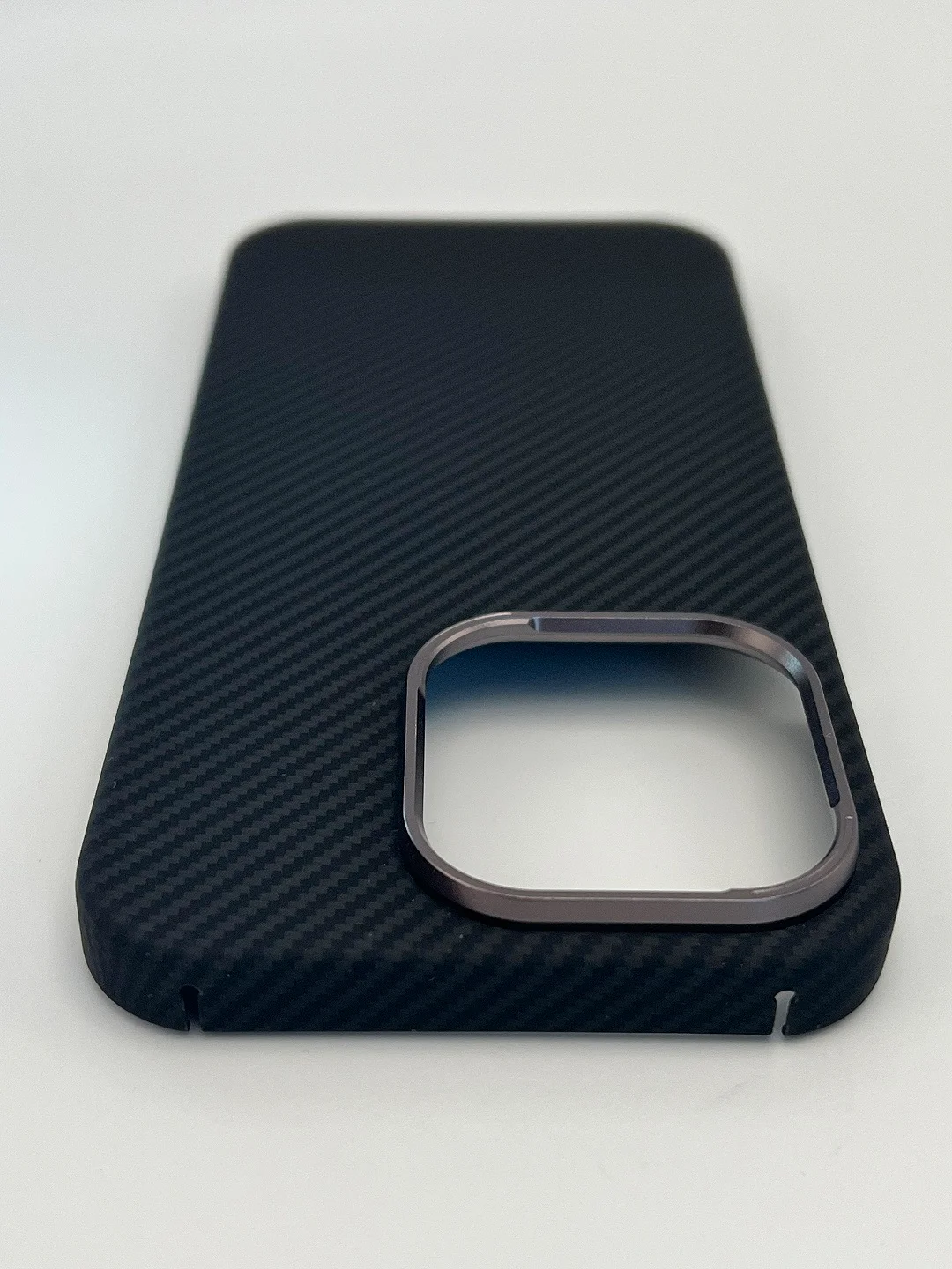Чехол для iPhone 16 Pro, Карбон, Кевлар, MagSafe, ТИТАН