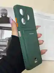 Тёмно-зелёный чехол для Infinix Hot 40i, Smart 8/8 Pro, Tecno Spark 20C / GO 2024 с карманом для карты