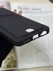 Черный чехол для Infinix Hot 40i, Smart 8/8 Pro, Tecno Spark 20C / GO 2024 с карманом для карты