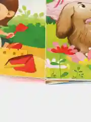 Книга картонная с глазками Герои сказок и мультфильмов, 10 стр