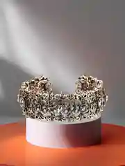 Женский стильный браслет-манжета