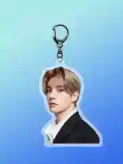 Кремовый брелоки акриловые "K-pop", TXT, STRAY KIDS, ITZY