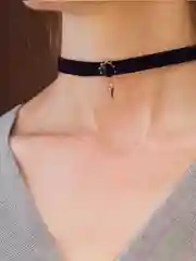 Чокер бархатный с кристаллом