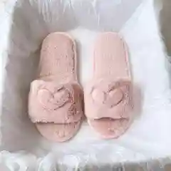 Розовый тапочки домашние меховые с открытым носом