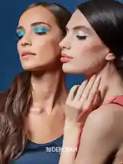 DEBORAH Тени для век водостойкие COLOR LOVERS, тон: 01 мерцающий белый