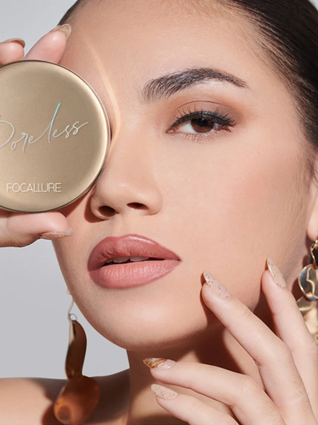 FOCALLURE Тональный крем кушон Poreless Matte Air Cushion Foundation 101 светлый бежевый