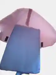 Розовый матрасик для санок со спинкой