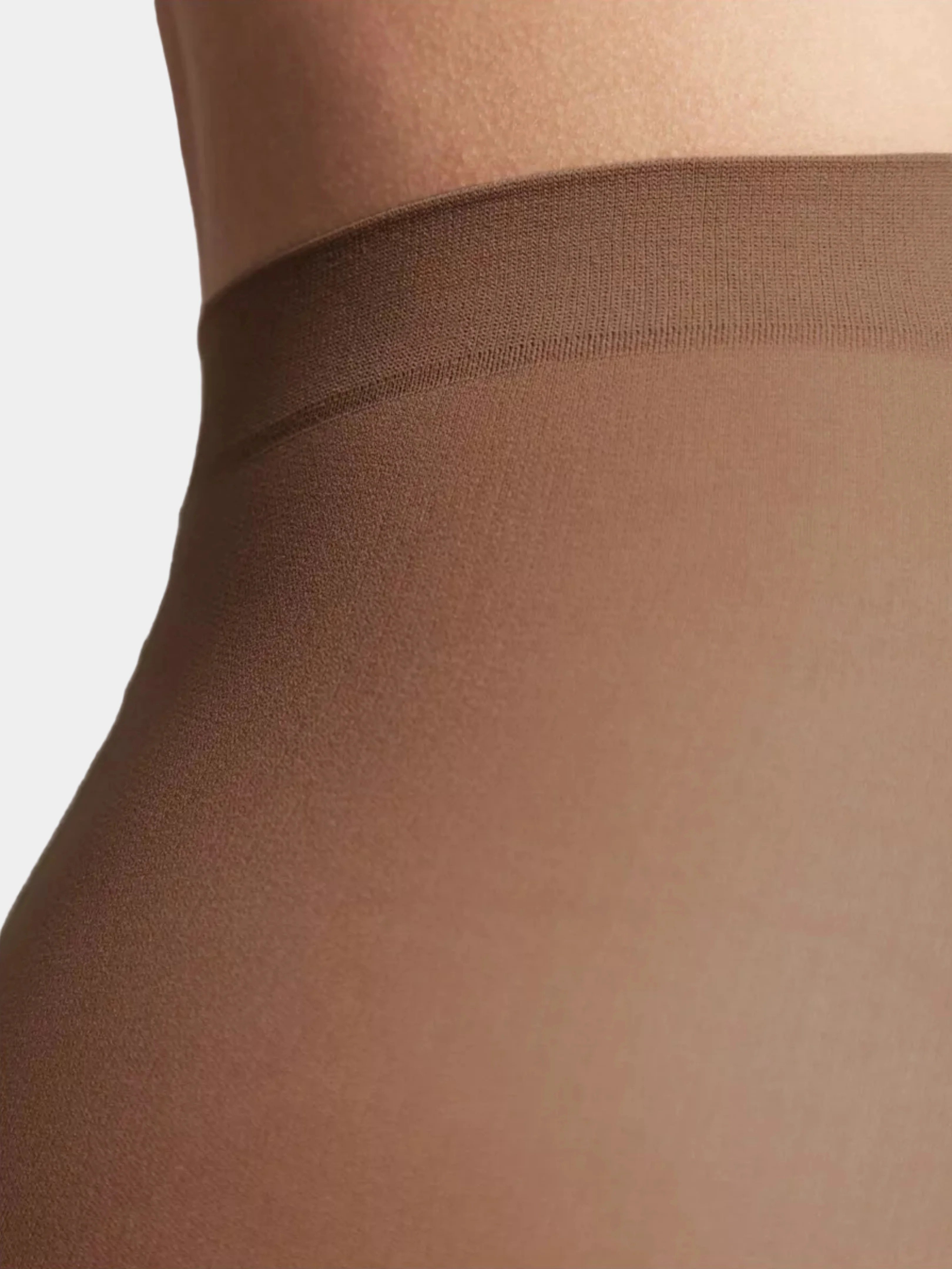 Капроновые колготки Diva Cosmo Naturel 40 Den