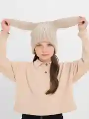 Бежевый шапка вязанная