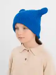 Белый шапка вязанная