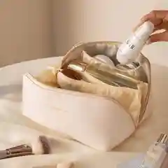 Кораллово-розовый косметичка женская