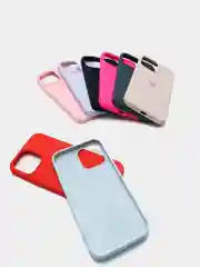 Черный чехол силиконовый для iphone 16, 16pro, 16promax