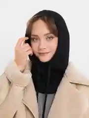 Черный капор женский вязаный