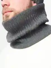 Серый шапка мужская, шапка и снуд