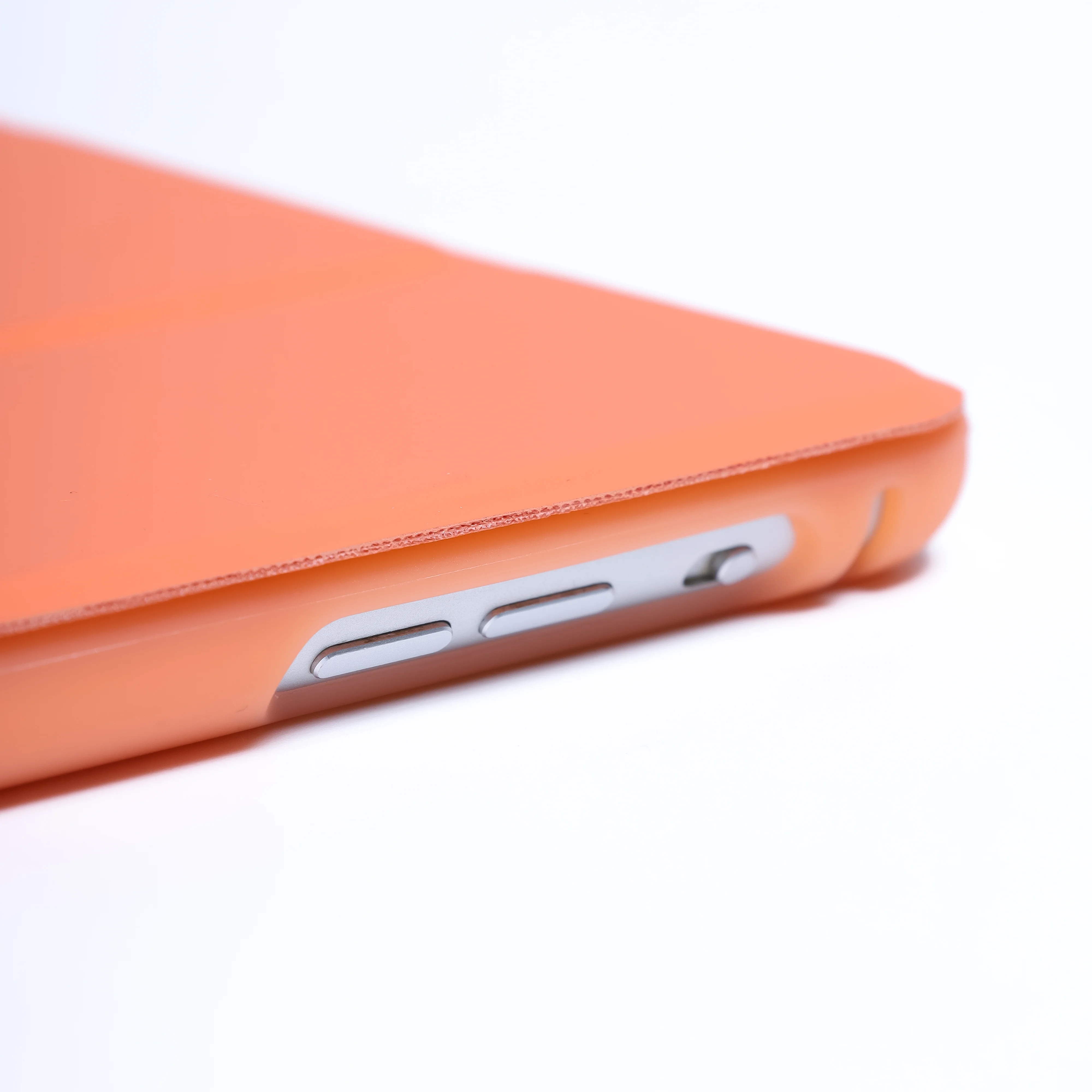 Оранжевый чехол на Apple iPad 9.7 Air, Air 2 и на Айпад 5 2017 Айпад 6 2018