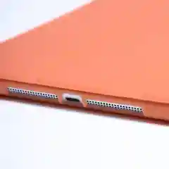 Оранжевый чехол на Apple iPad 9.7 Air, Air 2 и на Айпад 5 2017 Айпад 6 2018