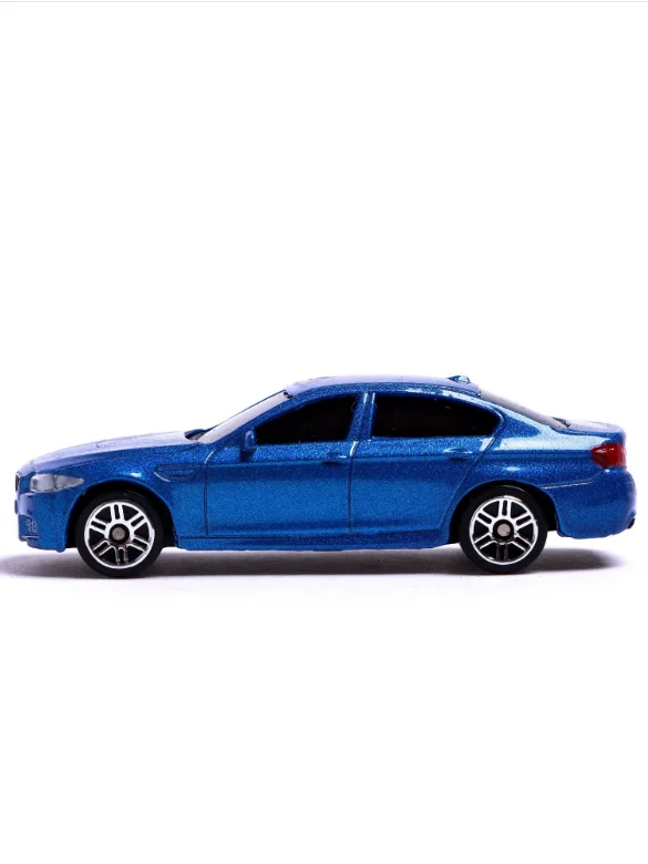 Машина металлическая BMW M5, 1:64, цвет синий