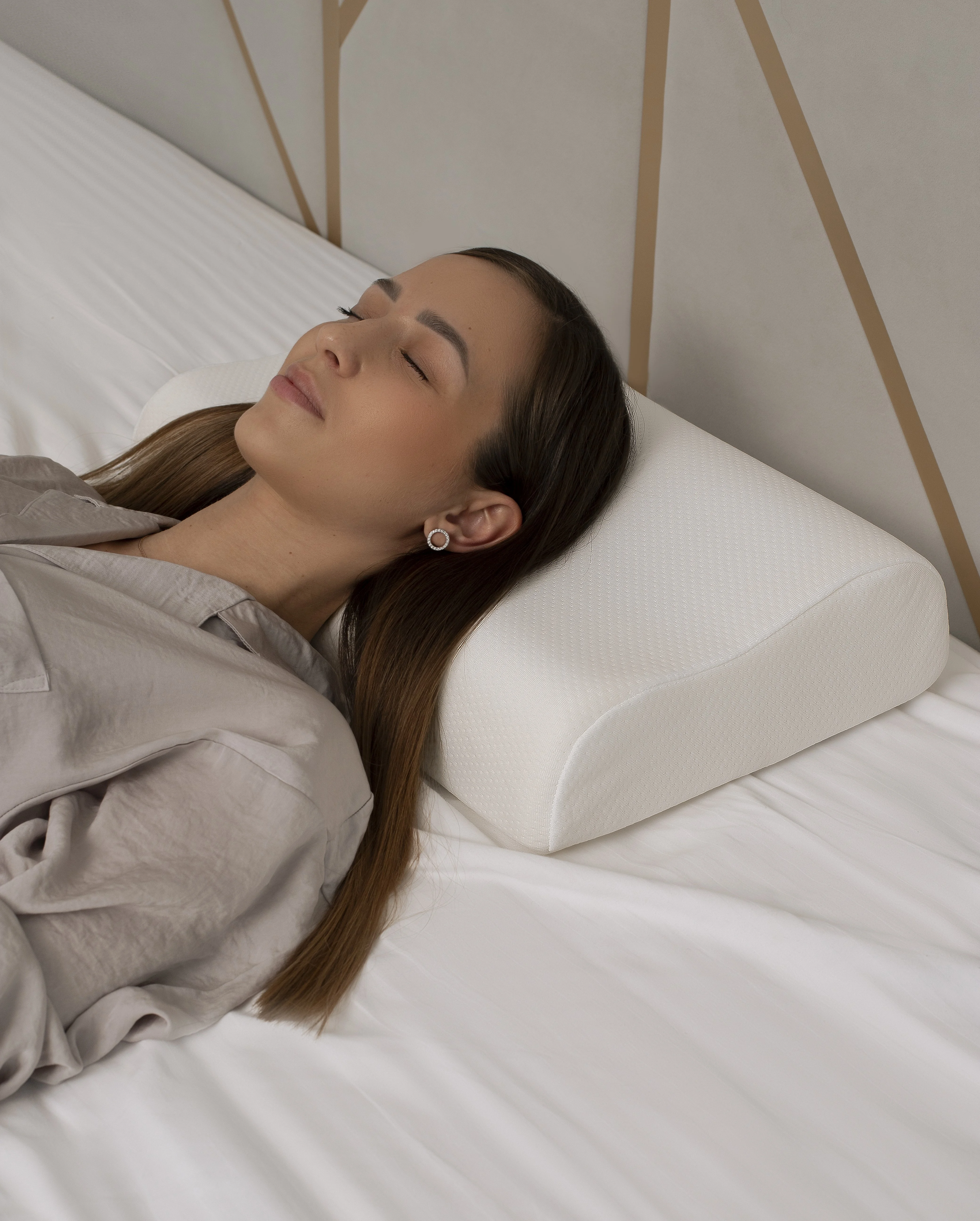 Подушка ортопедическая Асветида Comfort Plus 30*50 с эффектом памяти