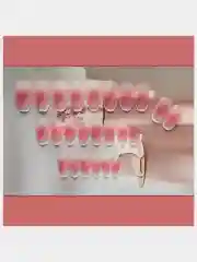 Накладные ногти с дизайном
