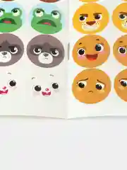 Бежевый книга с наклейками "Кружочки"