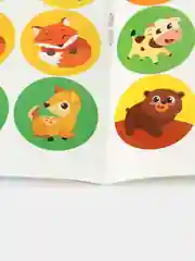 Белый книга с наклейками "Кружочки"