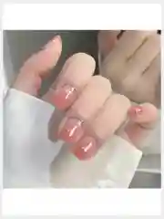 Накладные ногти короткие с дизайном форма Квадрат
