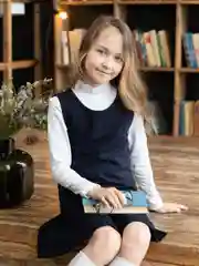 Темно-синий школьный сарафан для девочки Утенок