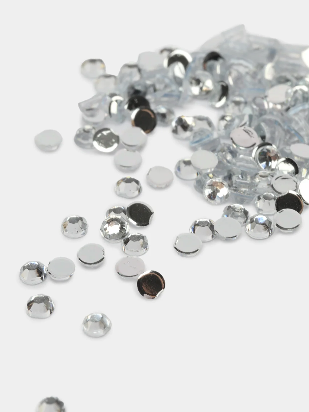 Серебряный стразы для дизайна в коробке? 1,5мм, около 3000шт., акрил