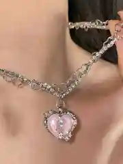 Белый женская цепочка ожерелье на шею, со стразами и подвеской сердце