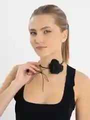 Чокер черный цветок Роза на шею
