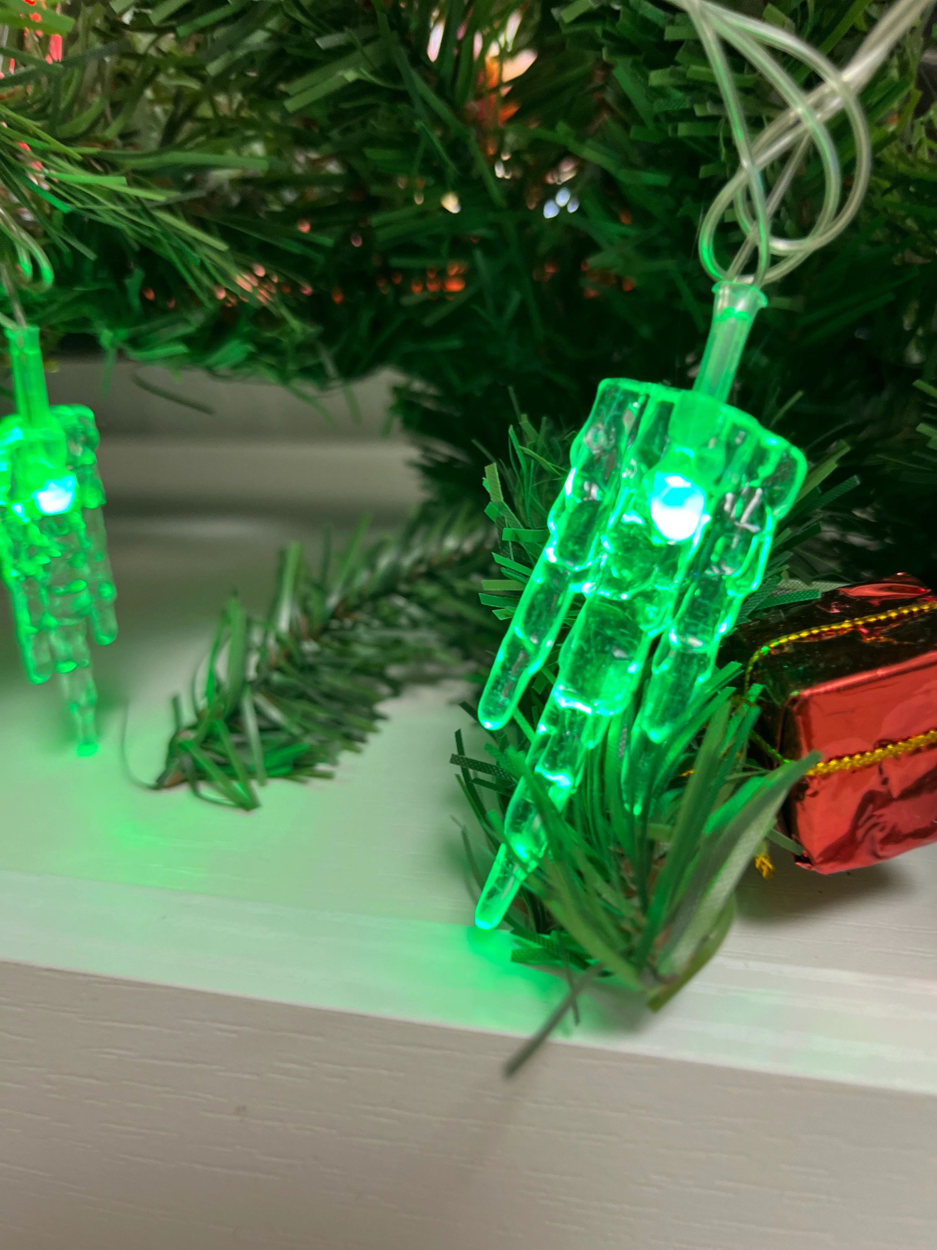 Гирлянда с насадками "Льдинки" 5 м. 20 LED, мульти свечение