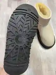 Молочный угги женские, натуральные